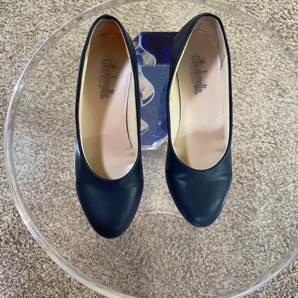 Cinderella of Boston Navy Wedges